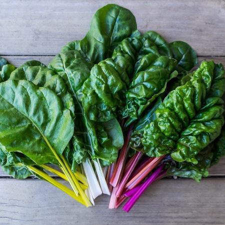 A vitamina K pode ser encontrada principalmente em vegetais de folhas verde-escuras - iStock