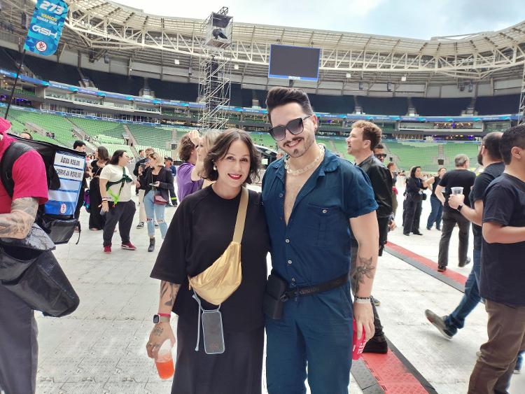 Dudu Valle e Bruna Galliano no show de Lenny Kravitz em São Paulo Dudu Valle e Bruna Galliano no show de Lenny Kravitz em São Paulo