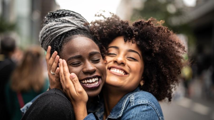 Relações podem se fortalecer ao encontrar o equilíbrio entre individualidade e companhia Relações podem se fortalecer ao encontrar o equilíbrio entre individualidade e companhia