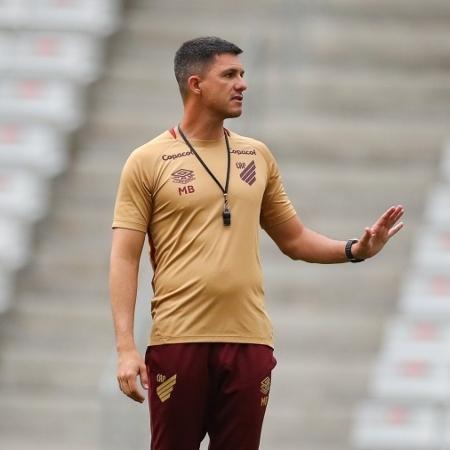 Mauricio Barbieri não é mais técnico do Athletico-PR Mauricio Barbieri não é mais técnico do Athletico-PR