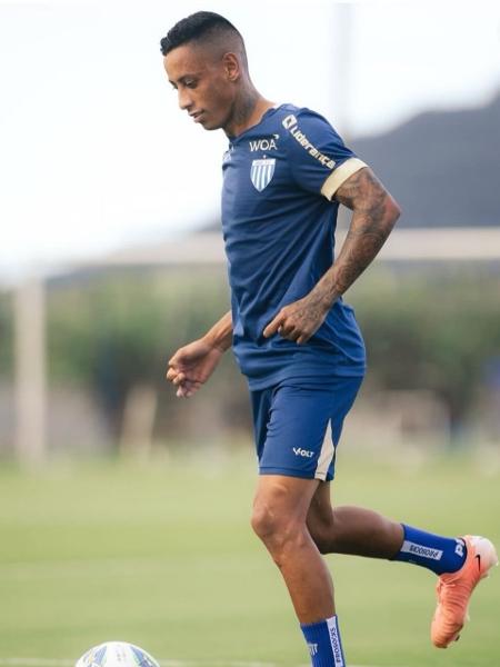 Gabriel Mendes, meio campista Avaí Gabriel Mendes, meio campista Avaí
