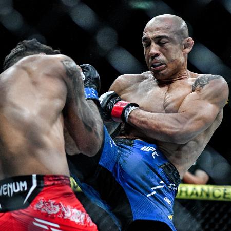 José Aldo em ação no UFC 301 José Aldo em ação no UFC 301