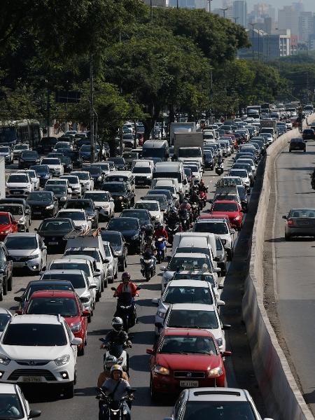 Trânsito intenso em São Paulo Trânsito intenso em São Paulo