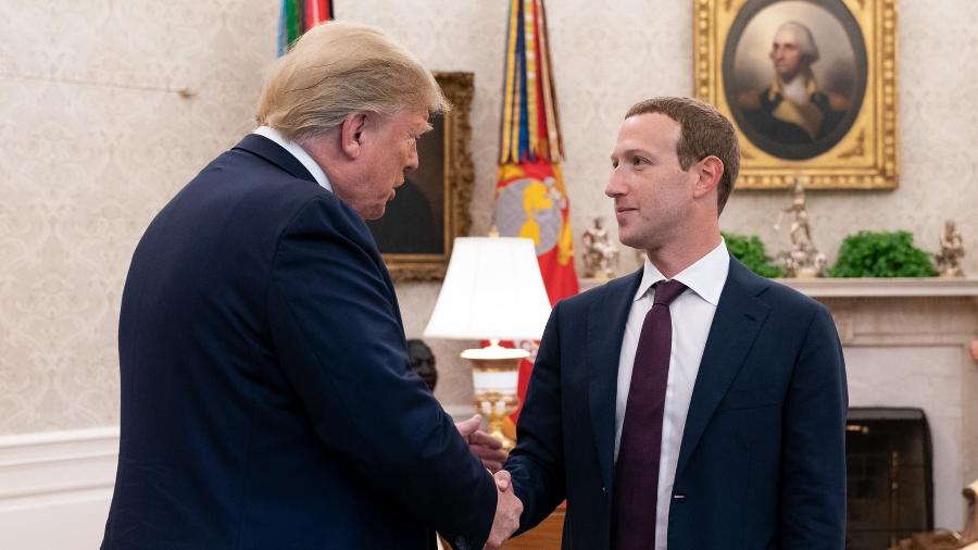 Donald Trump e Mark Zuckerberg durante encontro na Casa Branca em 2019 Donald Trump e Mark Zuckerberg durante encontro na Casa Branca em 2019