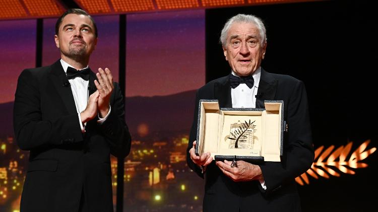 Leonardo DiCaprio entrega prêmio de honra a Robert De Niro em Cannes Leonardo DiCaprio entrega prêmio de honra a Robert De Niro em Cannes