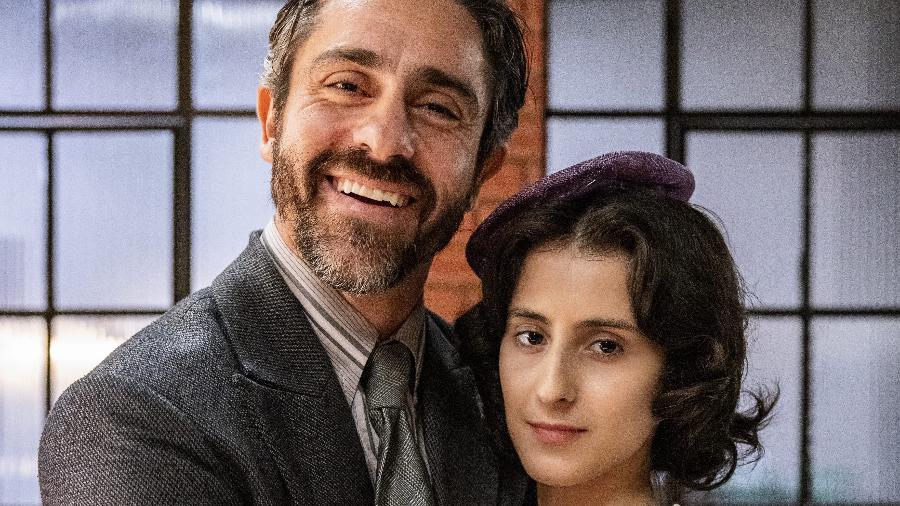 Mariana (Carol Romano) e Nelson (Felipe Abib) em 'Garota do Momento' Mariana (Carol Romano) e Nelson (Felipe Abib) em 'Garota do Momento'