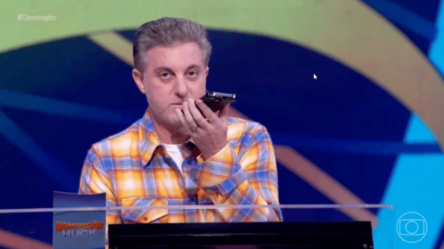 Luciano Huck atendeu uma ligação inesperada de sua filha Luciano Huck atendeu uma ligação inesperada de sua filha